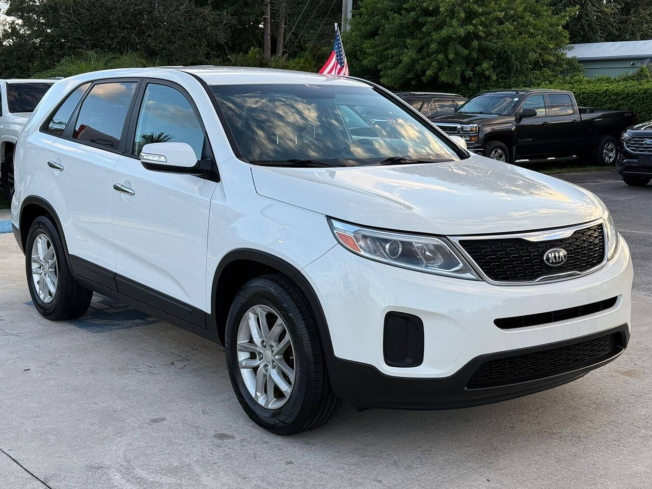 2015 Kia Sorento for sale at DJA Autos Center in Orlando, FL