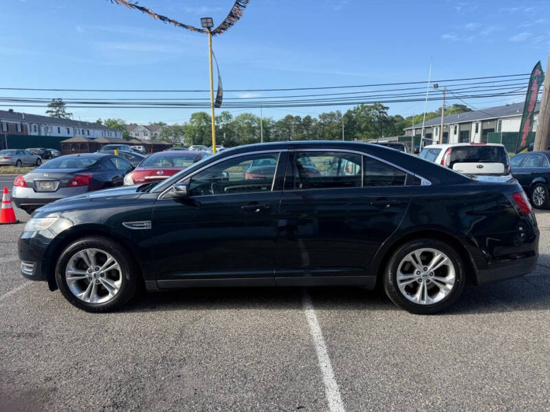 2014 Ford Taurus SEL