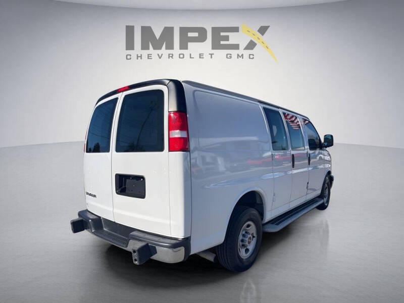 2023 GMC Savana 2500