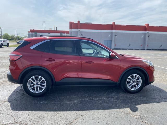 2020 Ford Escape SEL