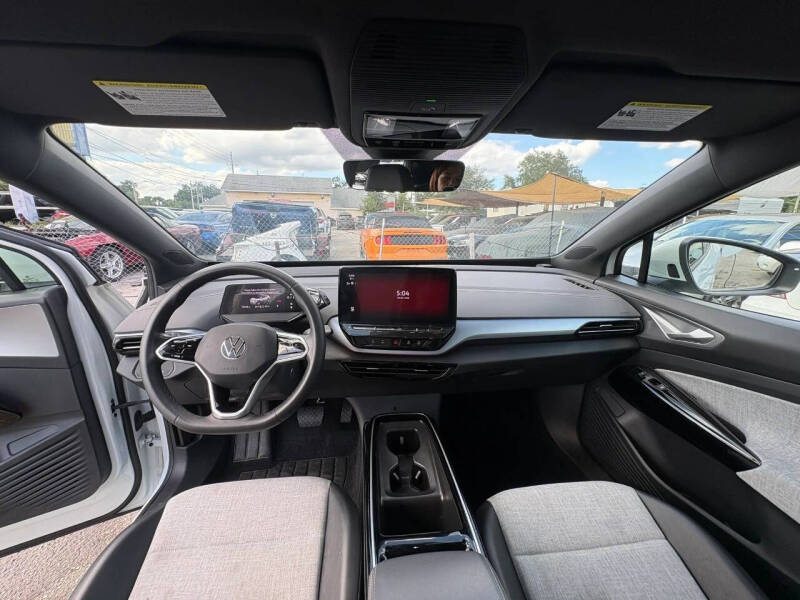 2023 Volkswagen ID.4 Pro