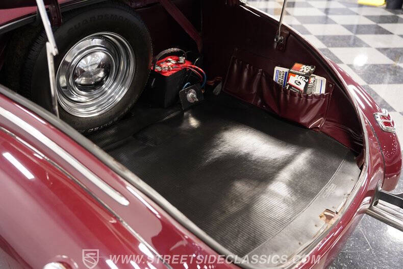1940 Ford Deluxe