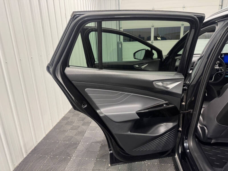 2023 Volkswagen ID.4 Pro S Plus