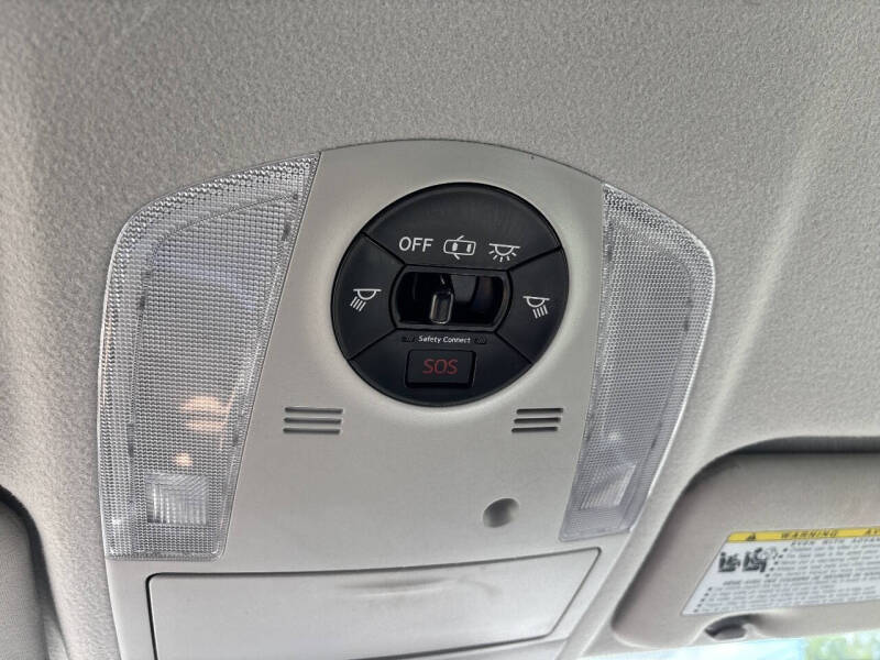 2011 Toyota Prius Four