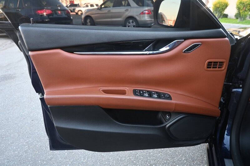 2015 Maserati Quattroporte S Q4