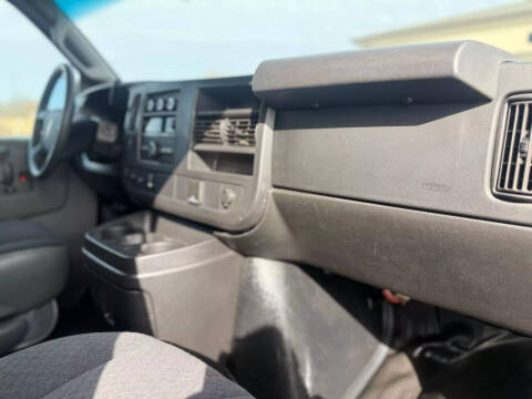 2018 GMC Savana 2500