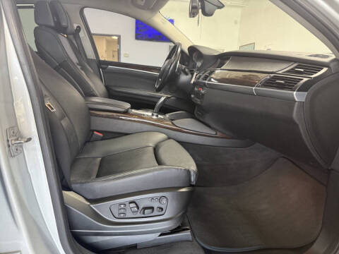 2013 BMW X6 xDrive50i