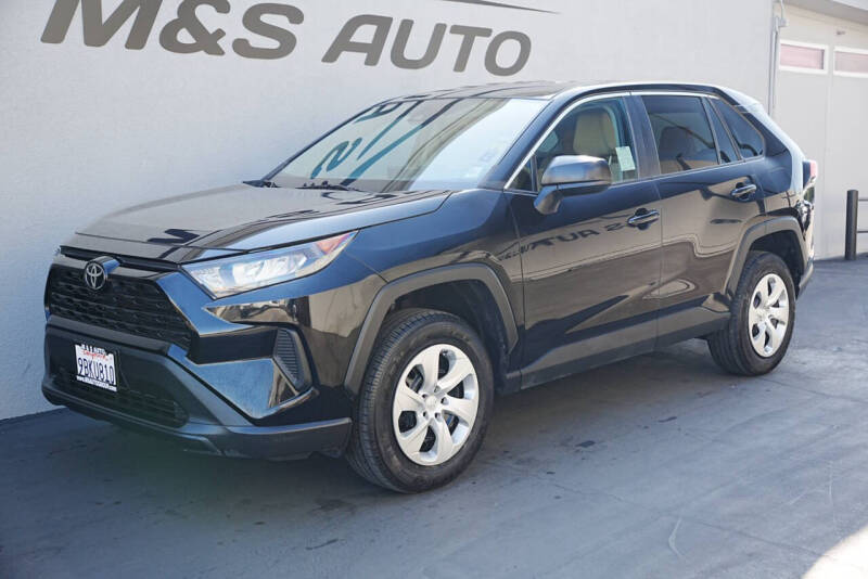 2022 Toyota RAV4 LE