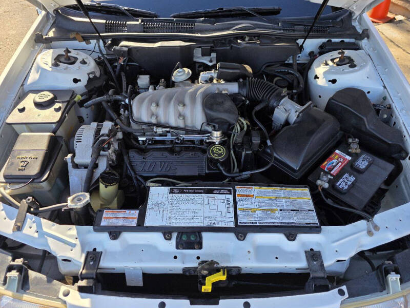 1994 Ford Taurus - Photo 9