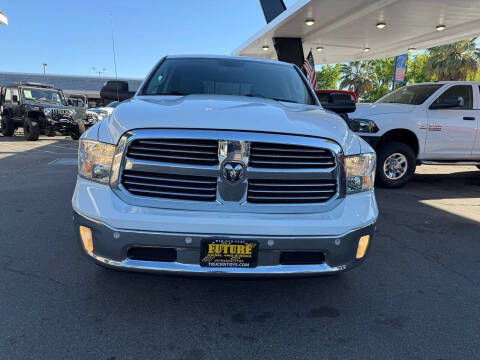 2016 RAM 1500 SLT