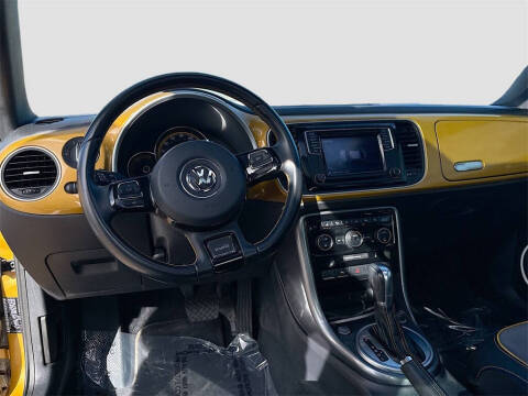 2017 Volkswagen Beetle 1.8T Dune