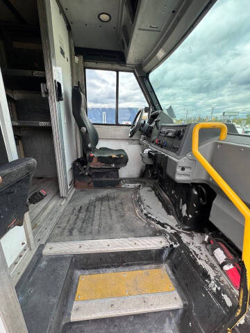 2013 Isuzu NPR