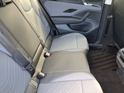 2025 Volkswagen Tiguan SE