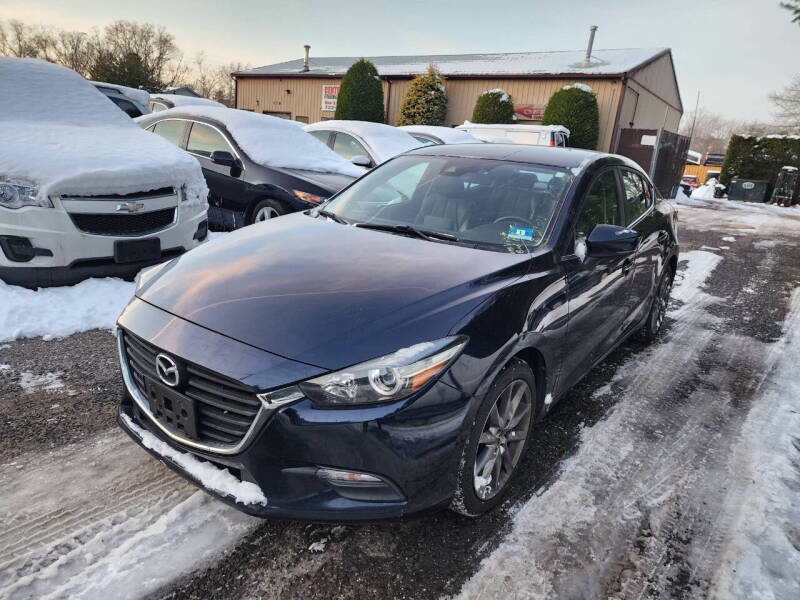 2018 Mazda Mazda3 Touring's photo