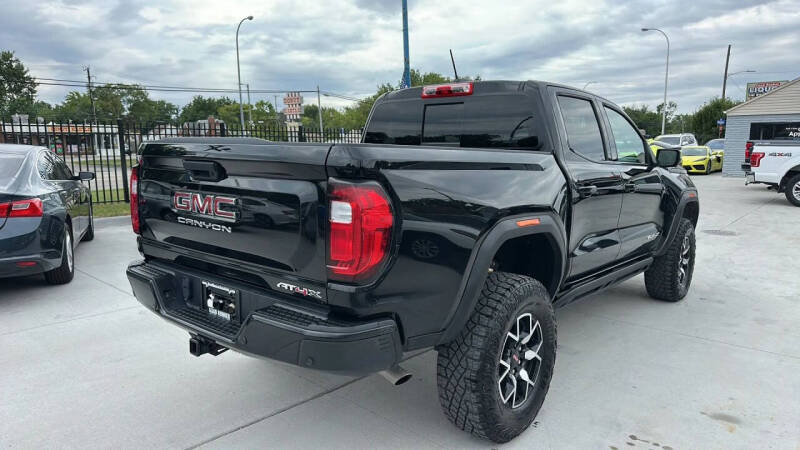 2023 GMC Canyon AT4X
