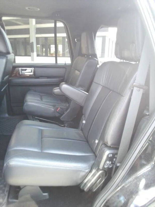 2016 Lincoln Navigator Select