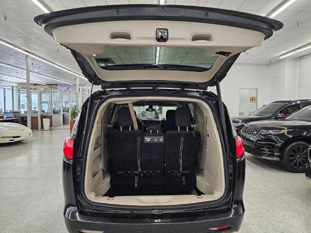 2017 Chrysler Pacifica Touring