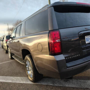 2017 Chevrolet Suburban LT