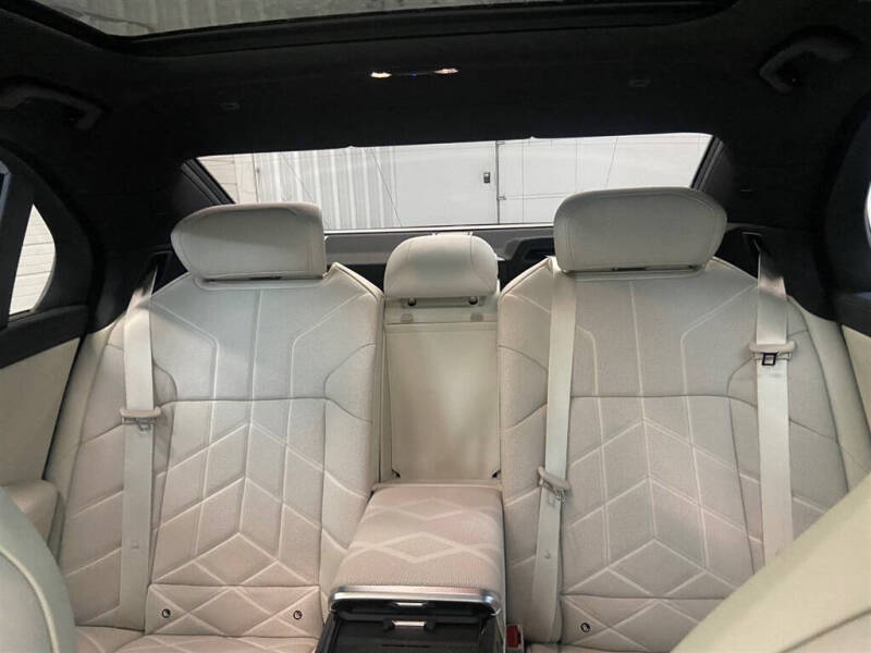 2023 BMW 7 Series 760i xDrive