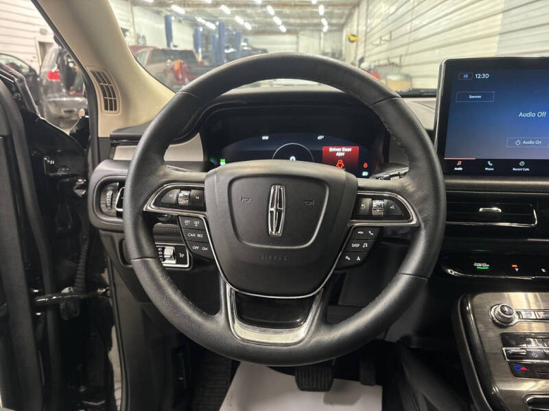 2022 Lincoln Nautilus Standard