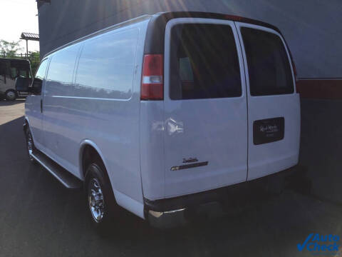 2022 Chevrolet Express 2500