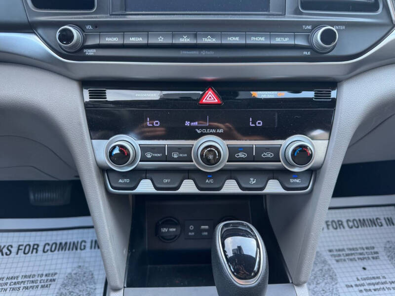 2020 Hyundai Elantra SEL