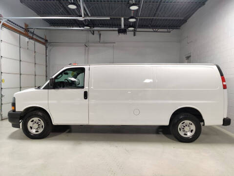 2023 Chevrolet Express 2500