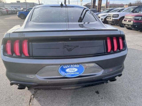 2021 Ford Mustang EcoBoost