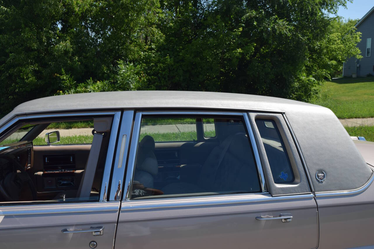 1991 Cadillac Brougham 99