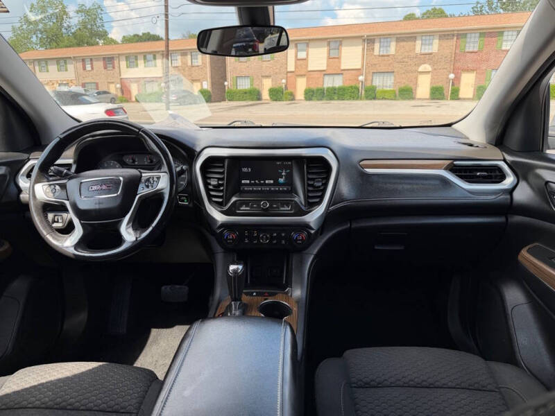 2017 GMC Acadia SLE-1