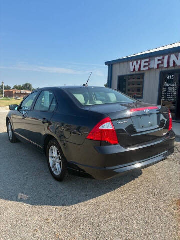 2011 Ford Fusion S