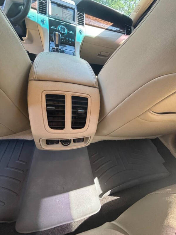2018 Ford Taurus Limited