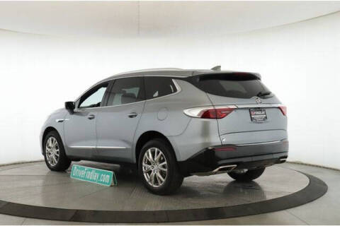 2024 Buick Enclave Essence