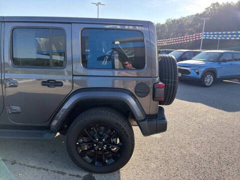 2025 Jeep Wrangler Sahara 4xe