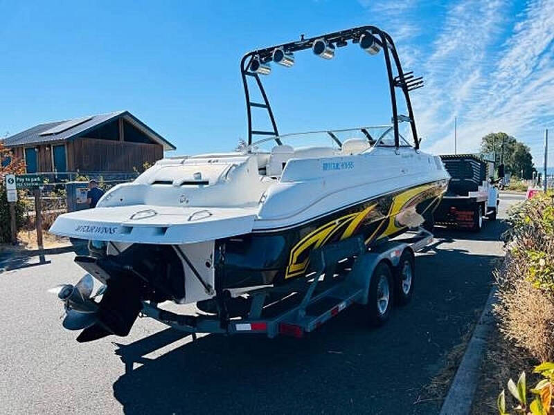 2001 Four Winns FUNSHIP 254