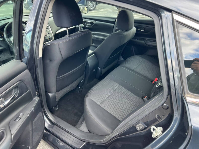 2017 Nissan Altima 2.5 SV