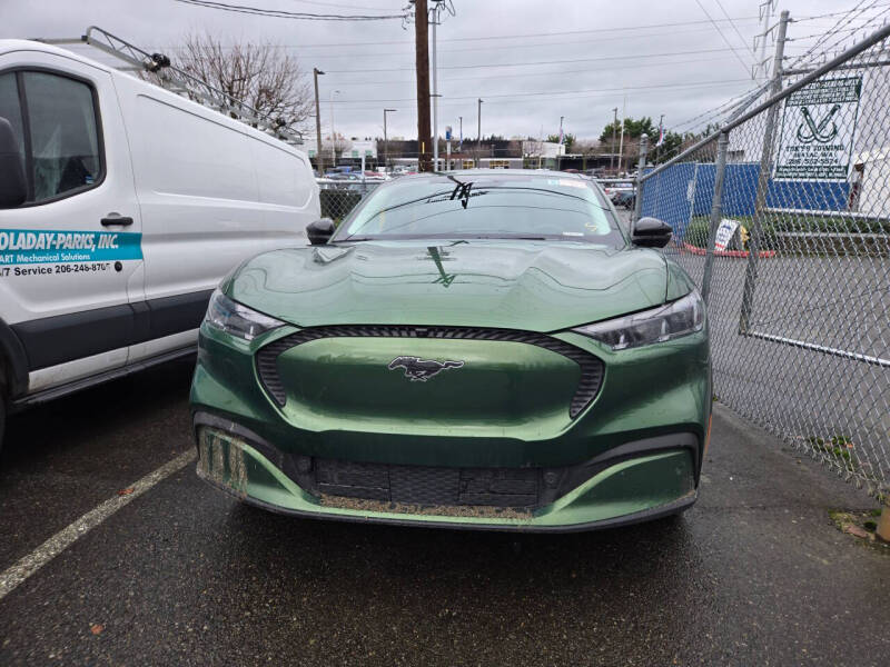 2025 Ford Mustang Mach-E Select