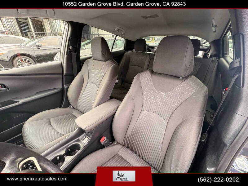 2016 Toyota Prius Two