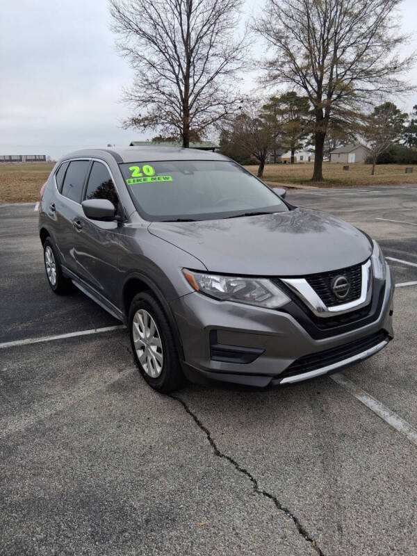 2020 Nissan Rogue S's photo