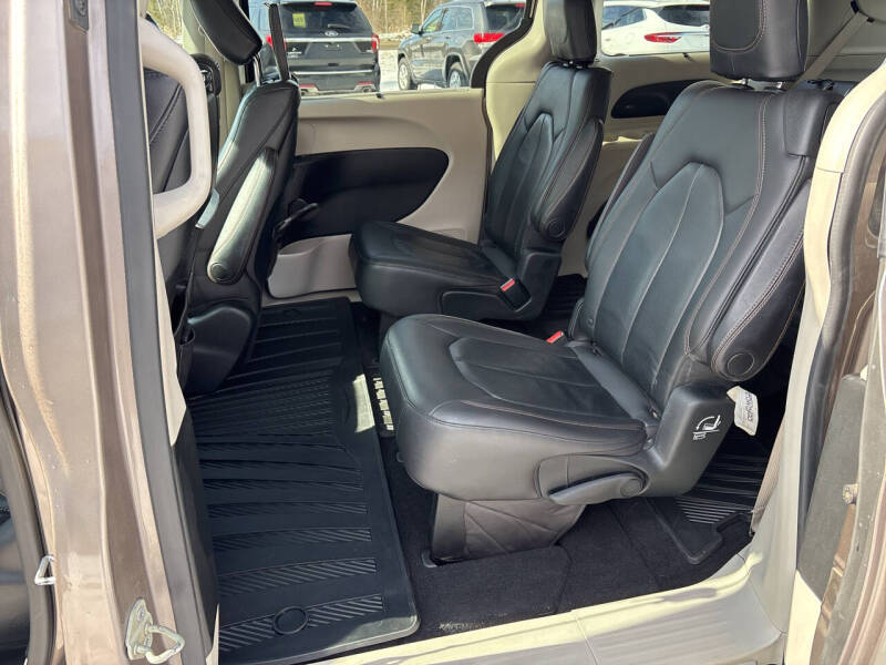 2018 Chrysler Pacifica Touring L Plus