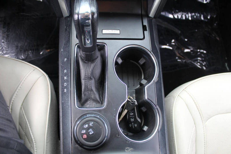 2017 Ford Explorer Platinum