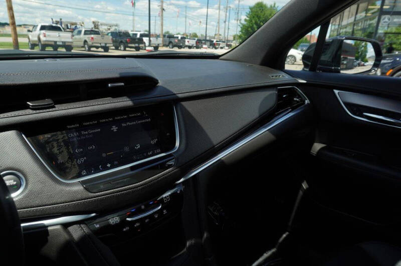 2024 Cadillac XT6 Luxury