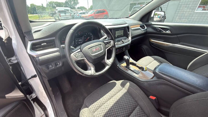 2018 GMC Acadia SLE-1