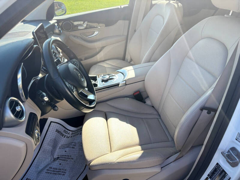 2017 Mercedes-Benz GLC GLC 300 4MATIC