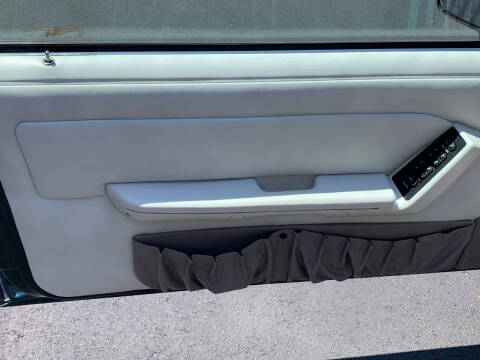 1990 Ford Mustang LX 5.0