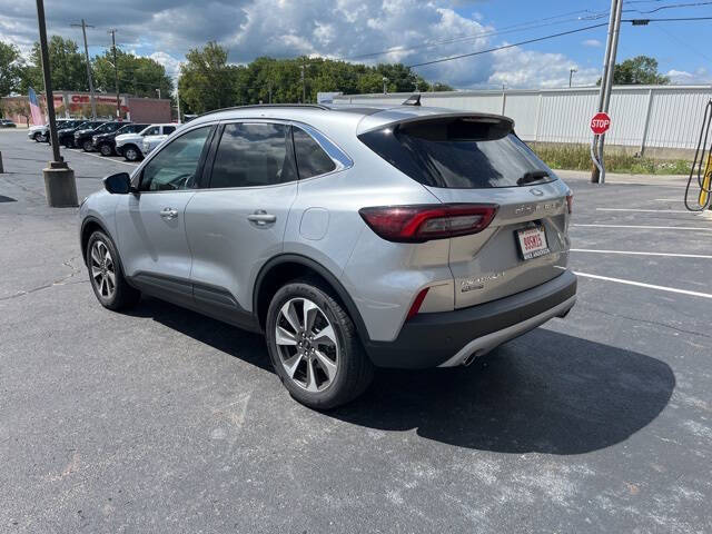 2023 Ford Escape Platinum