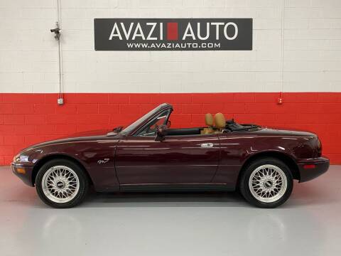 1995 Mazda MX-5 Miata for sale at AVAZI AUTO GROUP LLC in Gaithersburg MD