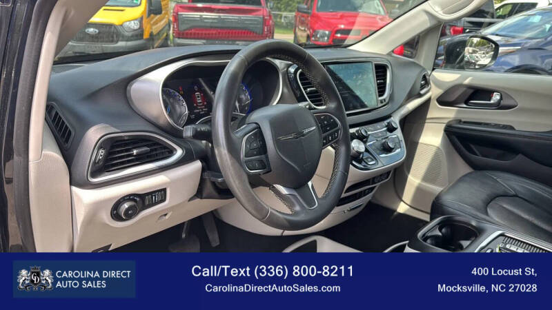 2022 Chrysler Pacifica Touring L