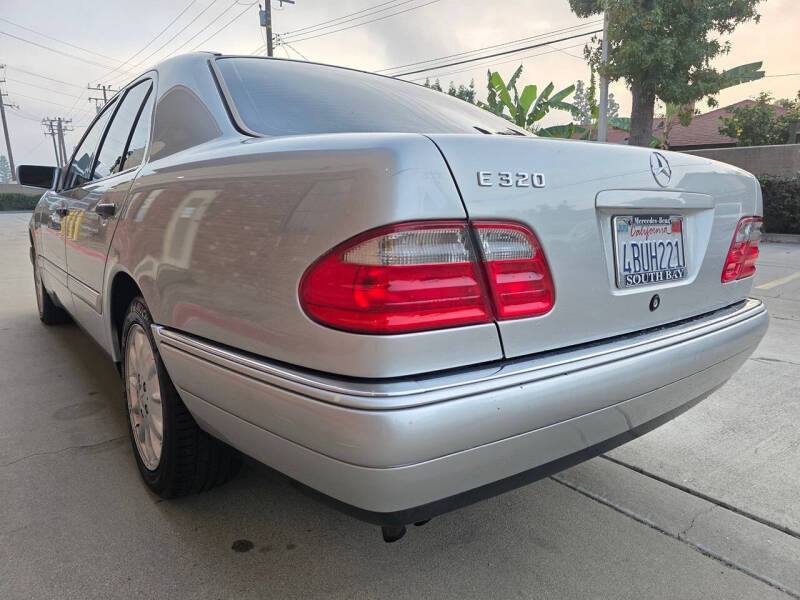 1998 Mercedes-Benz E-Class E 320