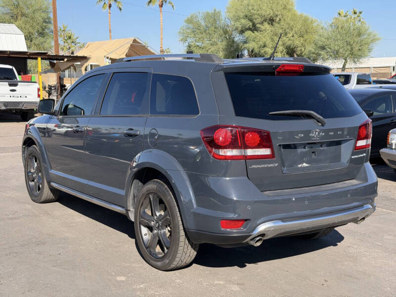 2018 Dodge Journey Crossroad